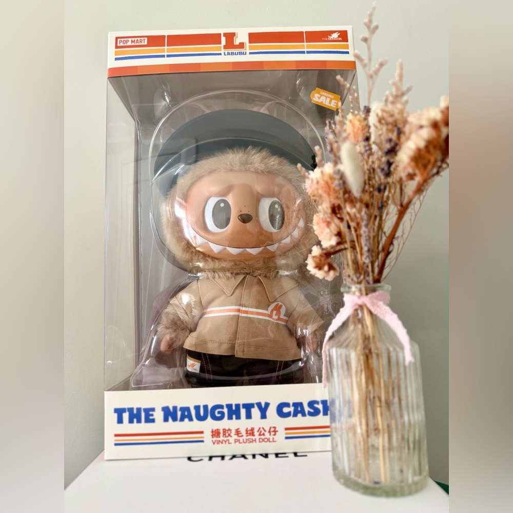 🛑SOLD🛑

The Naughty Cashier